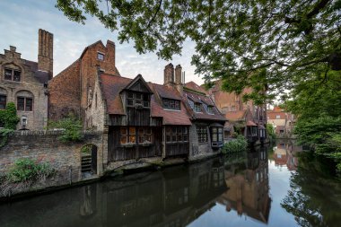 brugge güzel bir şehir