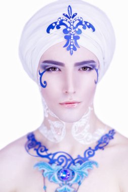 Beyaz Doğu Prens