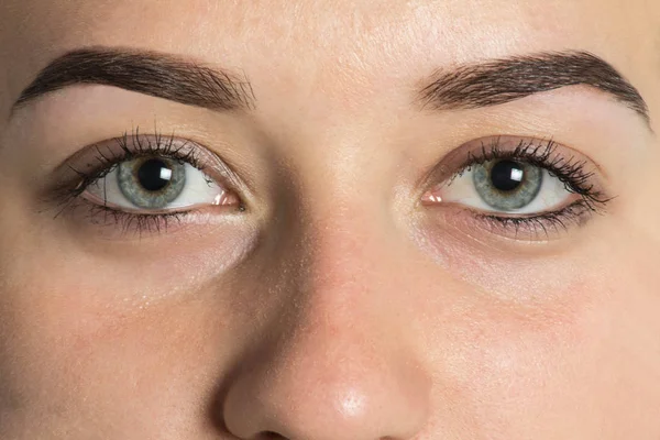 Two closed eyes perfect eye brows — Stock Photo, Image