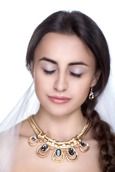 Идеальная молодая невеста — стоковое фото