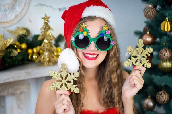 Babbo Natale divertente ragazza — Foto Stock