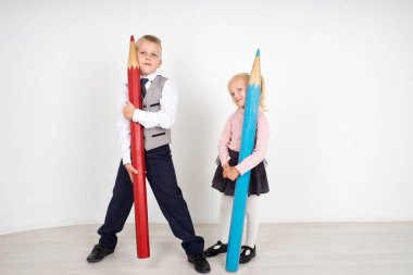 kalem olan çocuklar