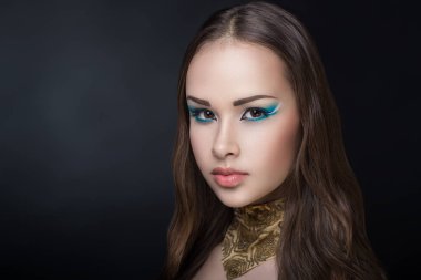 Genç güzel kadın.