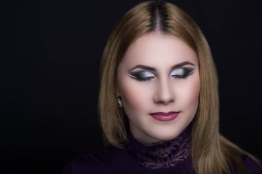  değil boyalı saç kökleri