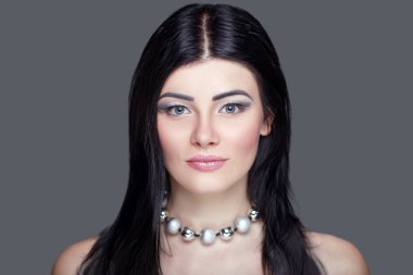 uzun saçlı kadın