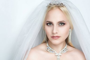 Güzel gelin düğün için hazırlamak