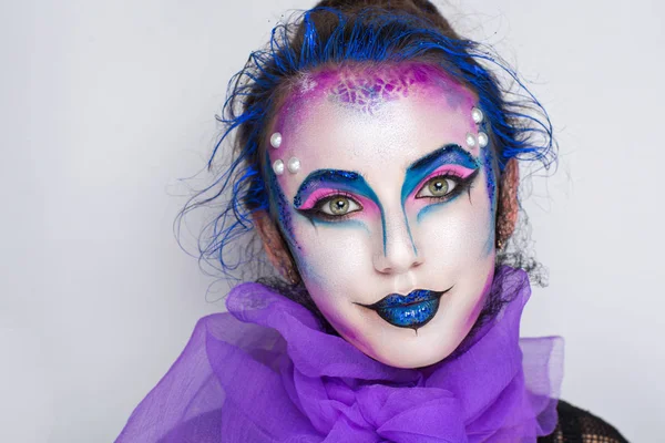 Kız dünya dışı yabancı