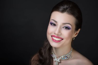 beyaz dişler gülümseme