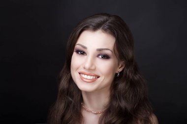 beyaz dişler gülümseme