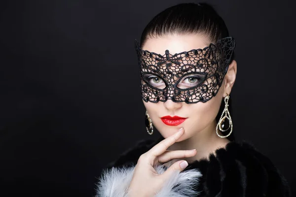 Kadın siyah maskesi — Stok fotoğraf