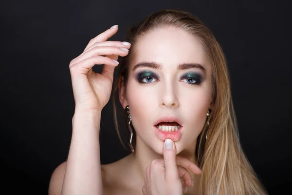 Vrouw sexy lippen — Stockfoto
