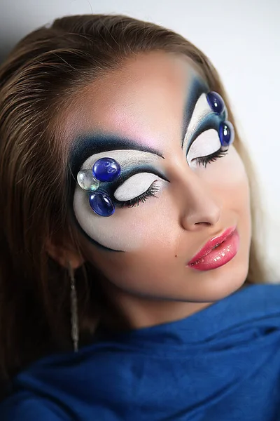 Жінка синій макіяж — стокове фото