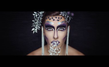 Gümüş sanat makyaj