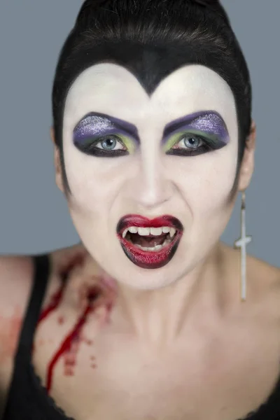 Femme vampire dangereux — Photo