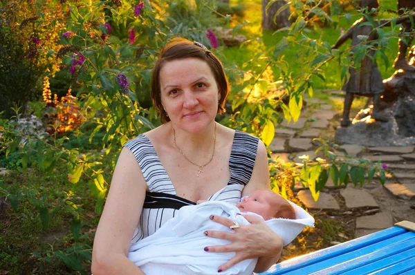 çok güzel küçük bebek 