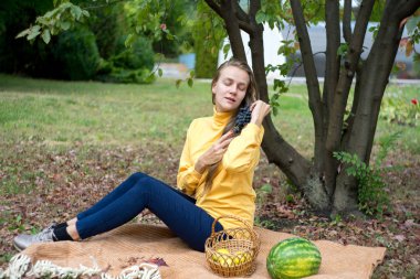 Bahçedeki üzümler