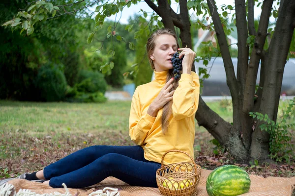 Bahçedeki üzümler