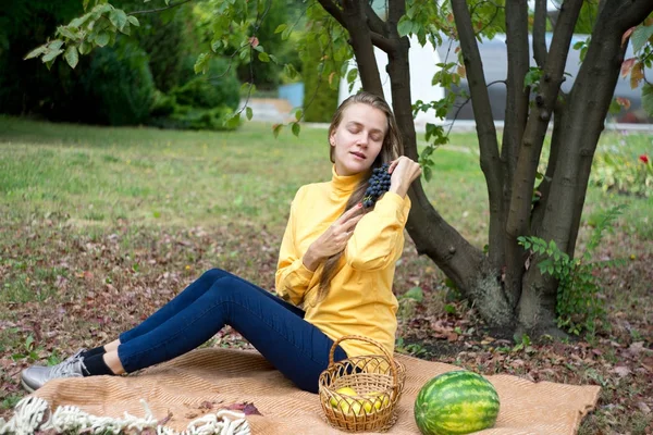 Bahçedeki üzümler