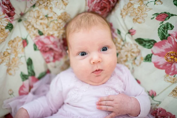 아주 아름 다운 작은 아기 — 스톡 사진