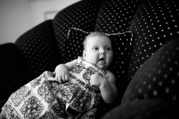 çok güzel küçük bebek 