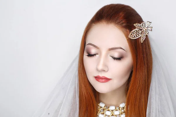 Mulher se preparar para o casamento — Fotografia de Stock