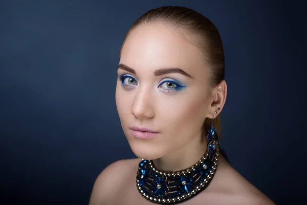 Woman blue make up — Stock Photo, Image