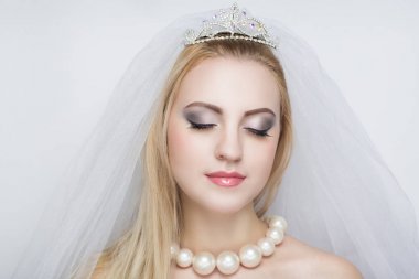 mükemmel genç gelin