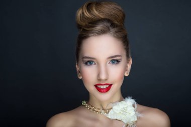 Kadın mükemmel yüz