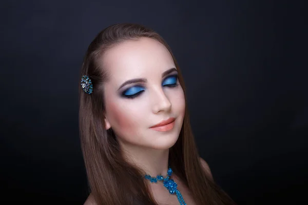 Vrouw blauw make-up — Stockfoto