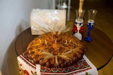 büyük düğün ekmeği