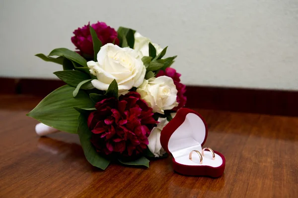 Big flower bouquet — Stock Photo, Image