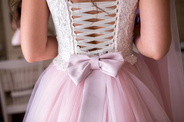 Vestido de novia rosa — Foto de Stock