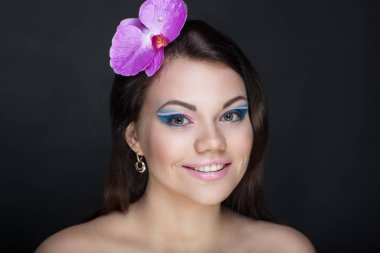 parlak pembe orkide kadın