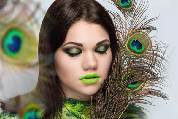 Жінка зелений губи — стокове фото
