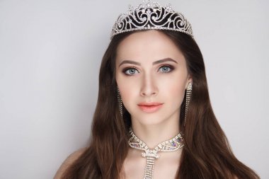 kadın gümüş crown