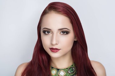 büyük yeşil kolye