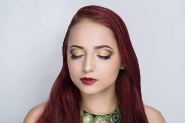 büyük yeşil kolye