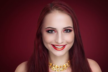 Make up ve kolye