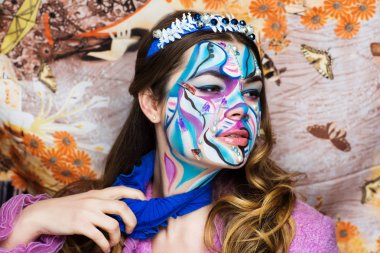 satırları sanat makyaj