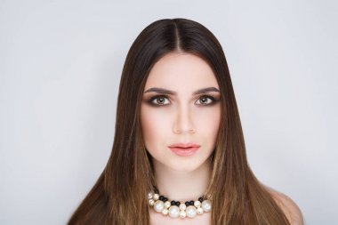 kadın parlak makyaj