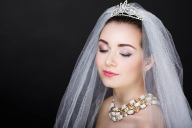 kadın hazırlamak düğün için