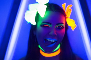 Cadılar Bayramı neon sanat