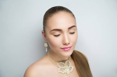 kadın çıplak makyaj