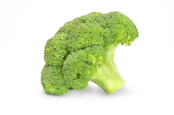 Brokoli hijau segar terisolasi pada latar belakang putih — Stok Foto