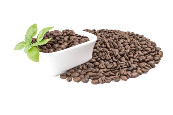 Braziliaanse koffie geïsoleerd op een witte achtergrond knipsel — Stockfoto