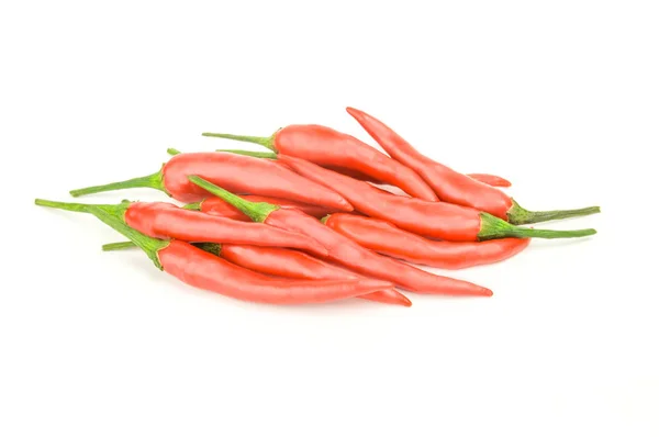 Red Hot chili peppers na białym tle na białym tle ze ścieżką przycinającą — Zdjęcie stockowe