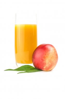 Bir beyaz arka plan kesme izole meyve taze şeftali