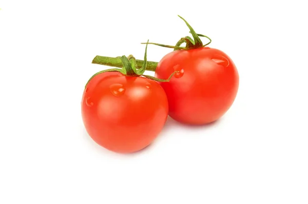 Cereja de tomate isolada sobre um fundo branco — Fotografia de Stock
