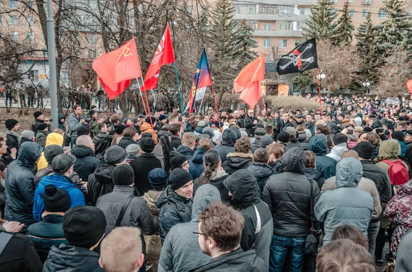 ПЕНЗА, РОССИЯ - 26 марта 2017 года: Пенза выступает против коррумпированного правительства — стоковое фото