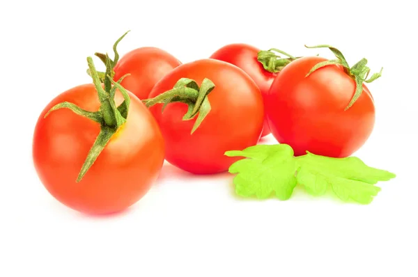 Cereza de tomate aislada en un corte blanco — Foto de Stock